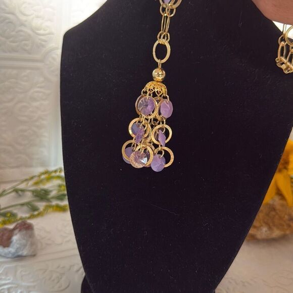 Vintage Bright Gold Tone Amethyst Faceted Plastic Bead Necklace With Filigree Ta - Picture 15 of 15